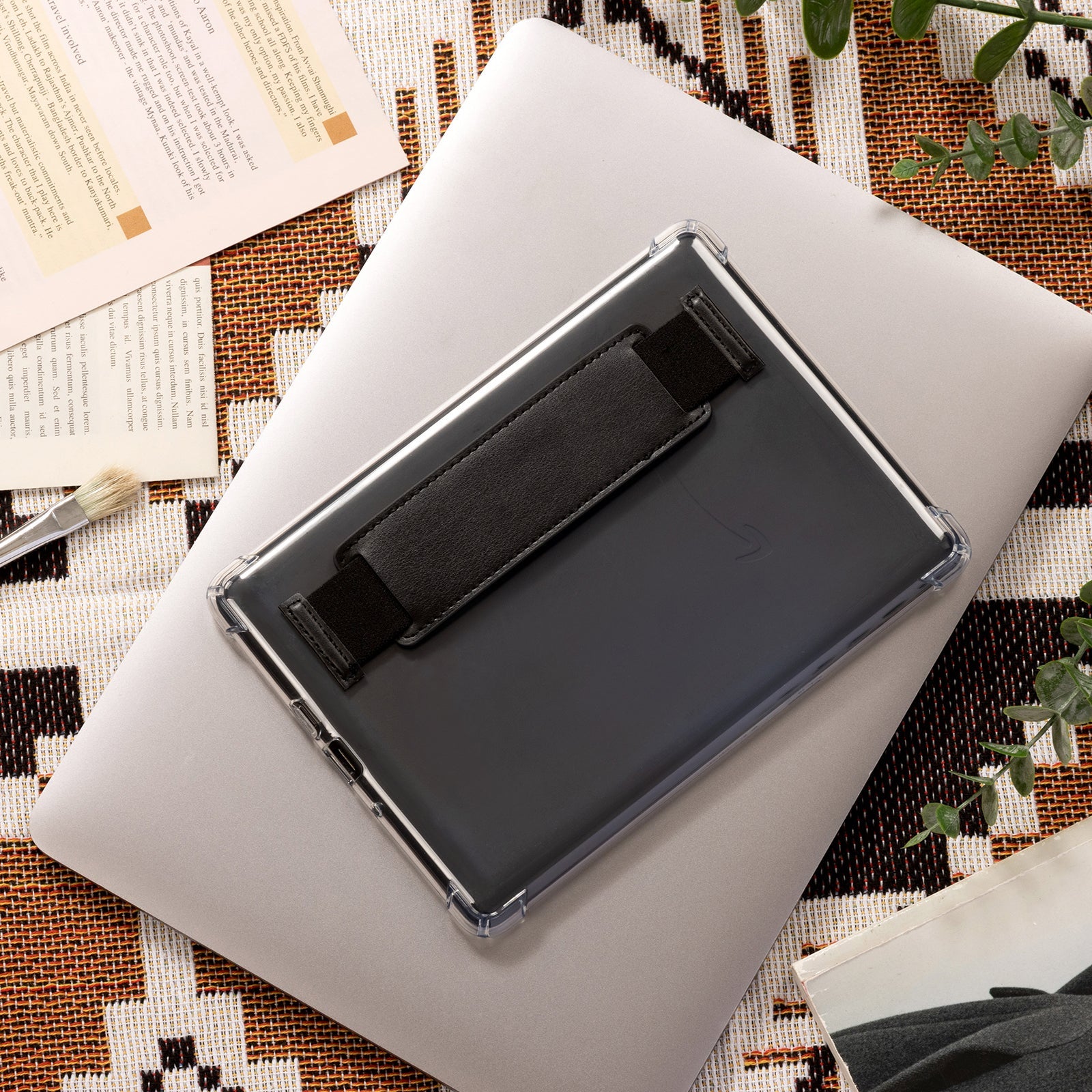 Kindle Paperwhite 12th Gen (2024 7 inch) Clear with Hand Strap Case#Color_Black