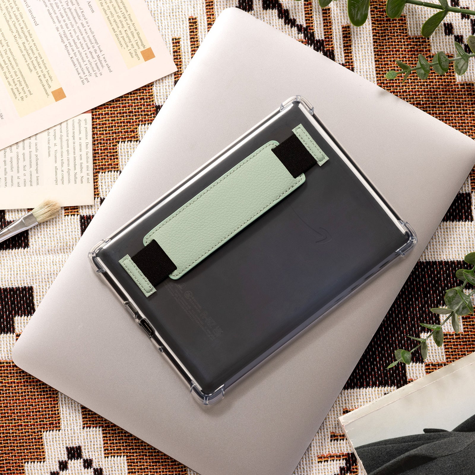 Kindle Paperwhite 12th Gen (2024 7 inch) Clear with Hand Strap Case#Color_Sage Green