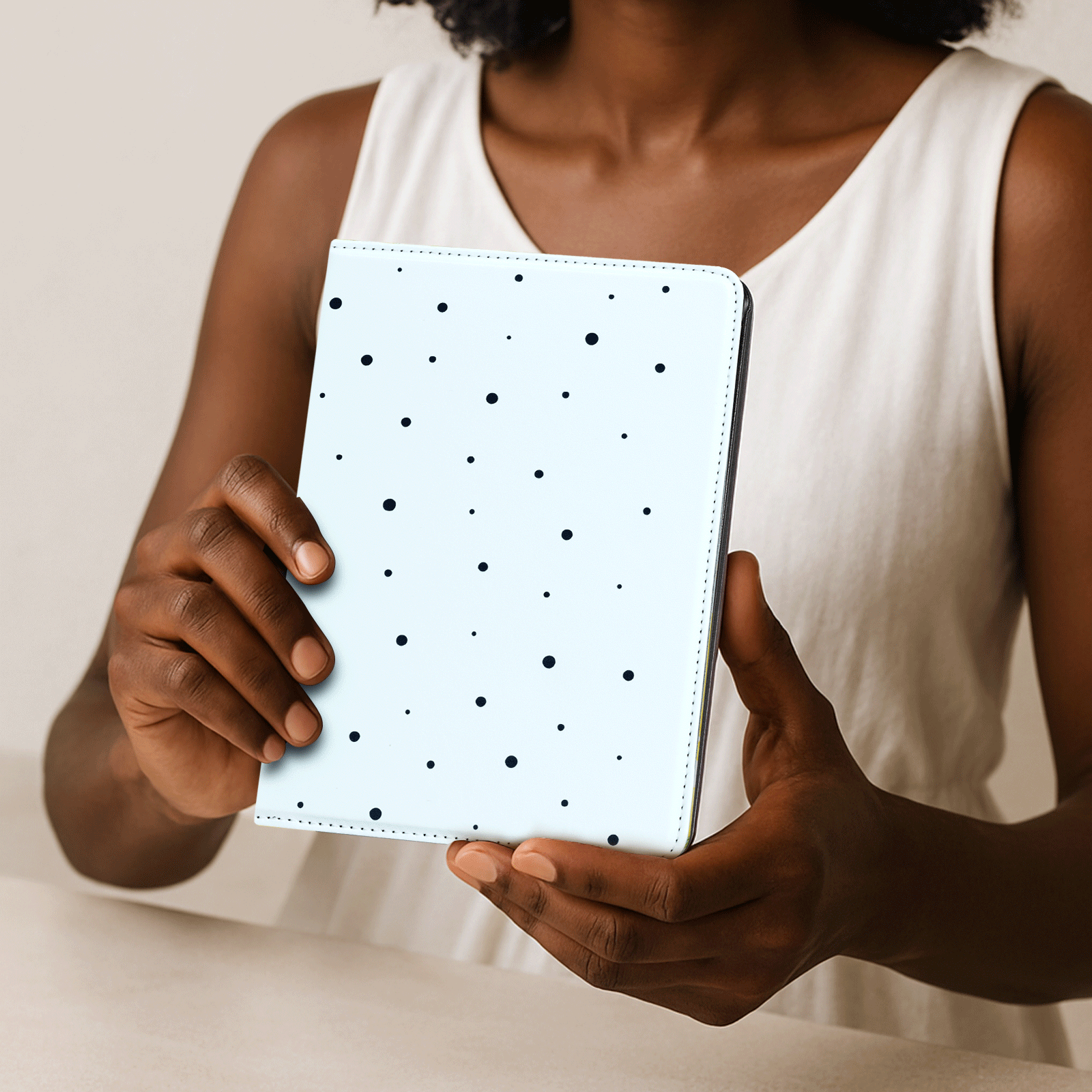 Kindle Paperwhite 12th Gen (2024 7 inch) stand-Prints Case#Color_Blue Points