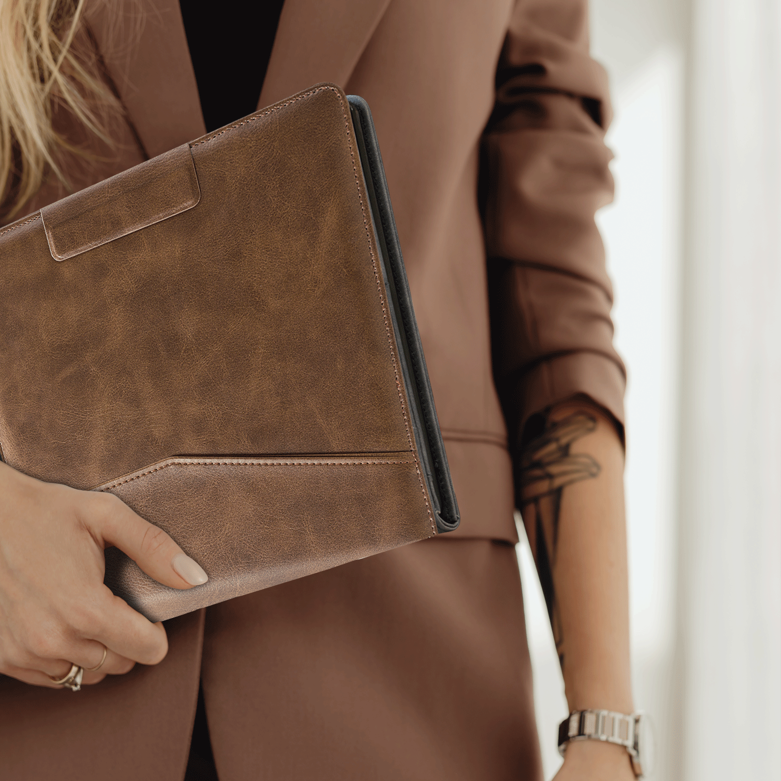 Kindle Scribe (2022/2024 10.2 Inch) Folio Case#Color_Cowhide Brown